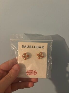 BaubleBar Gold Disc Stud Earrings - White Card Backing